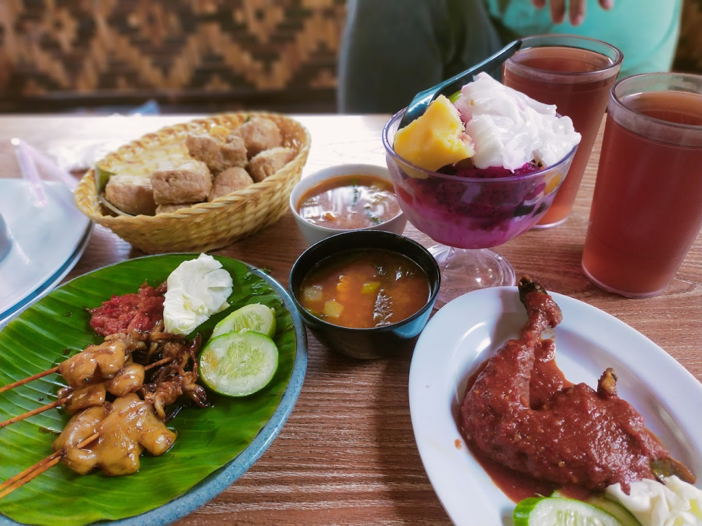 menu restoran jakarta baratkampung kecil