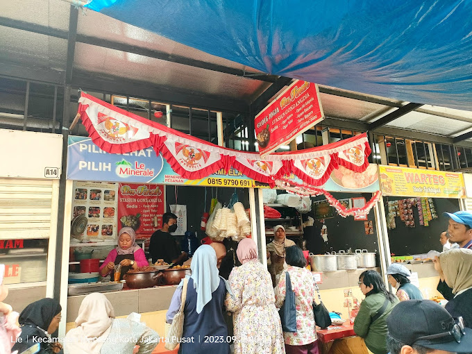 kaki lima di jakartagudeg bu tinah