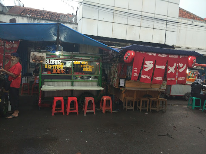 kaki lima di tangerang bubur bakmi kepiting hokie