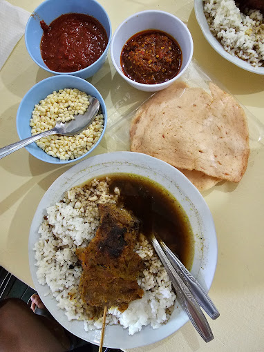 Makanan kaki lima pasuruanRawon dan sate komo