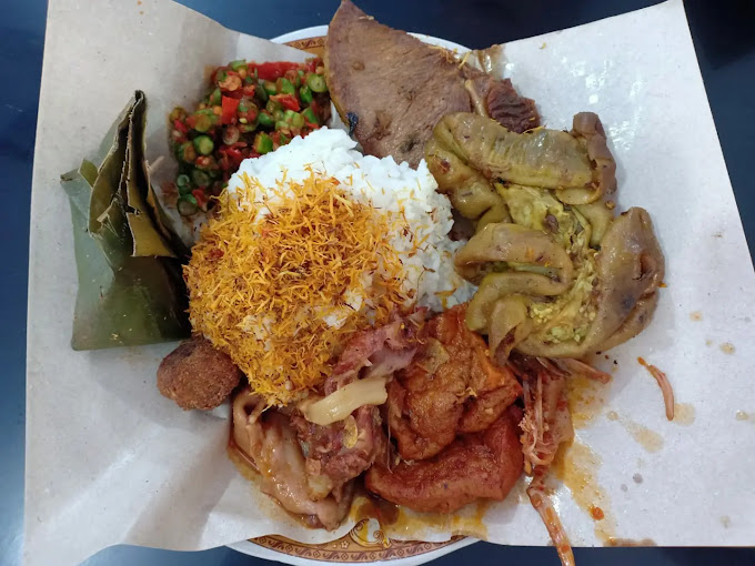 Nasi punelMakanan kaki lima kota pasuruan